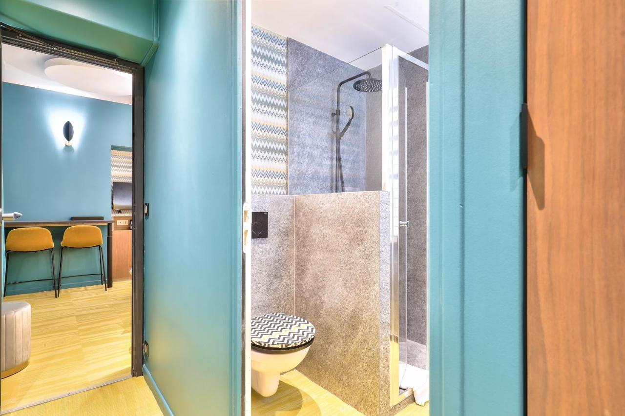 Hotel 33 Marbeuf Paris Exteriör bild