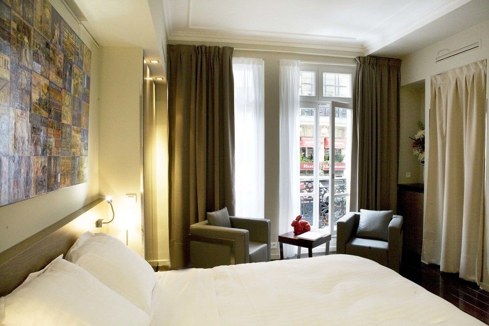 Hotel 33 Marbeuf Paris Exteriör bild